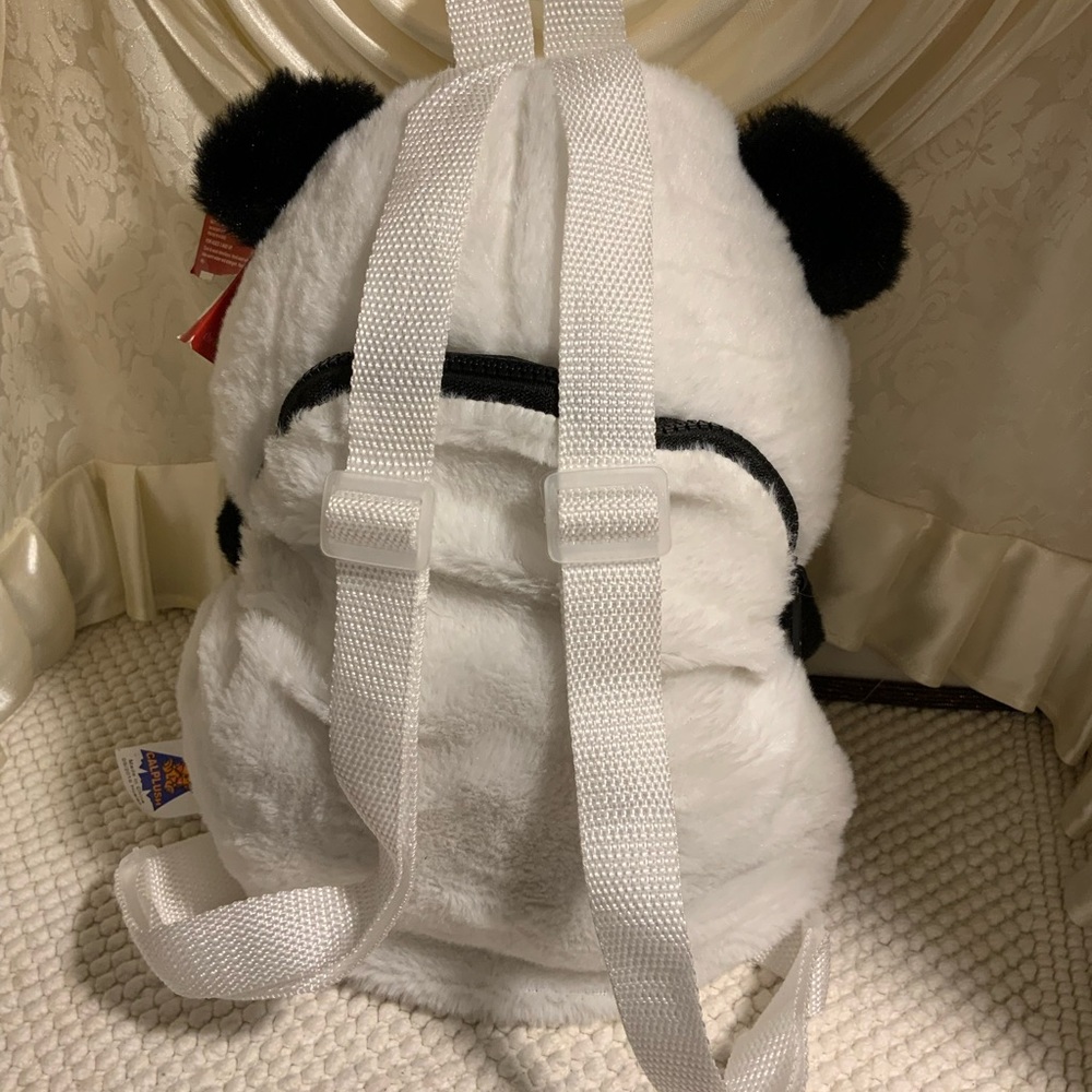 CALPLUSH BACKPACK - Picture 4 of 9